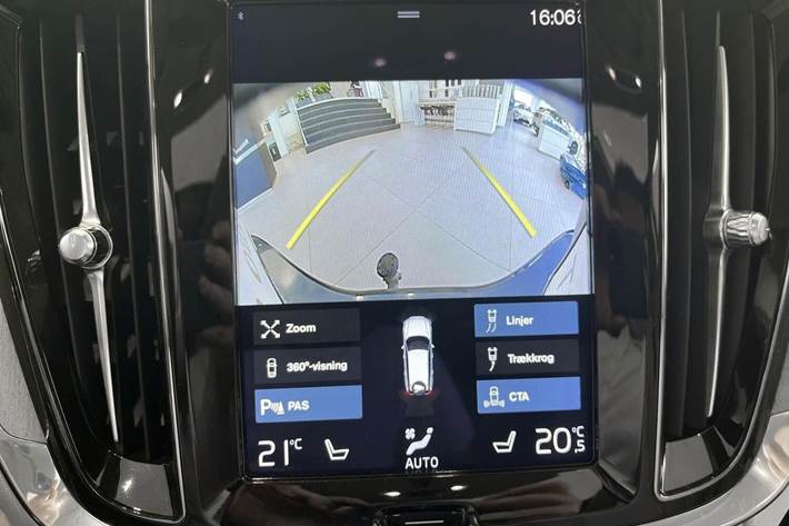 Blå Volvo V60 fra 2022