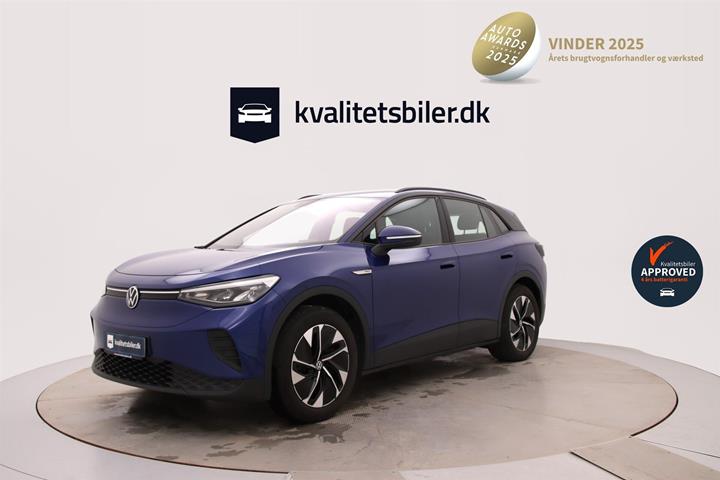 Blå VW ID.4 fra 2023 set udefra