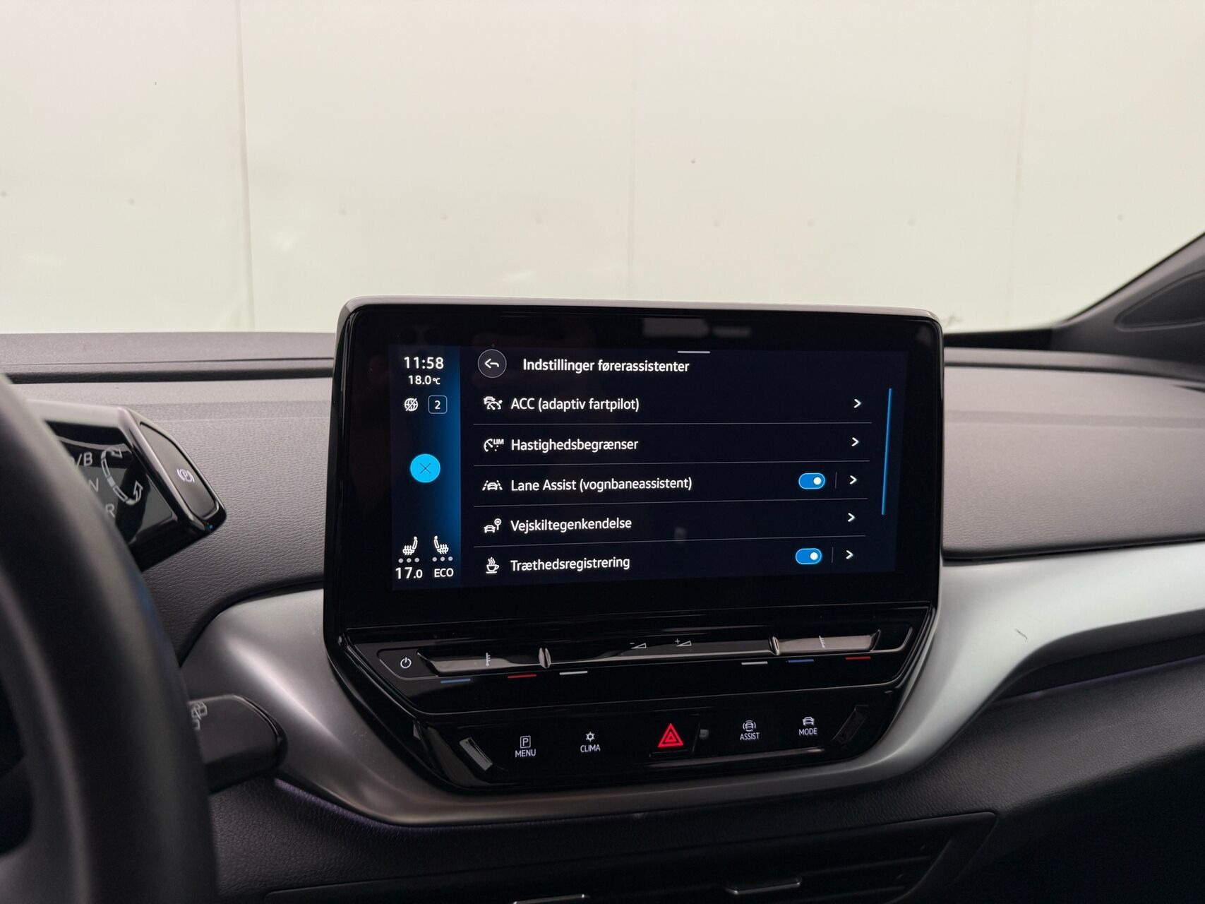 Blå VW ID.4 fra 2023