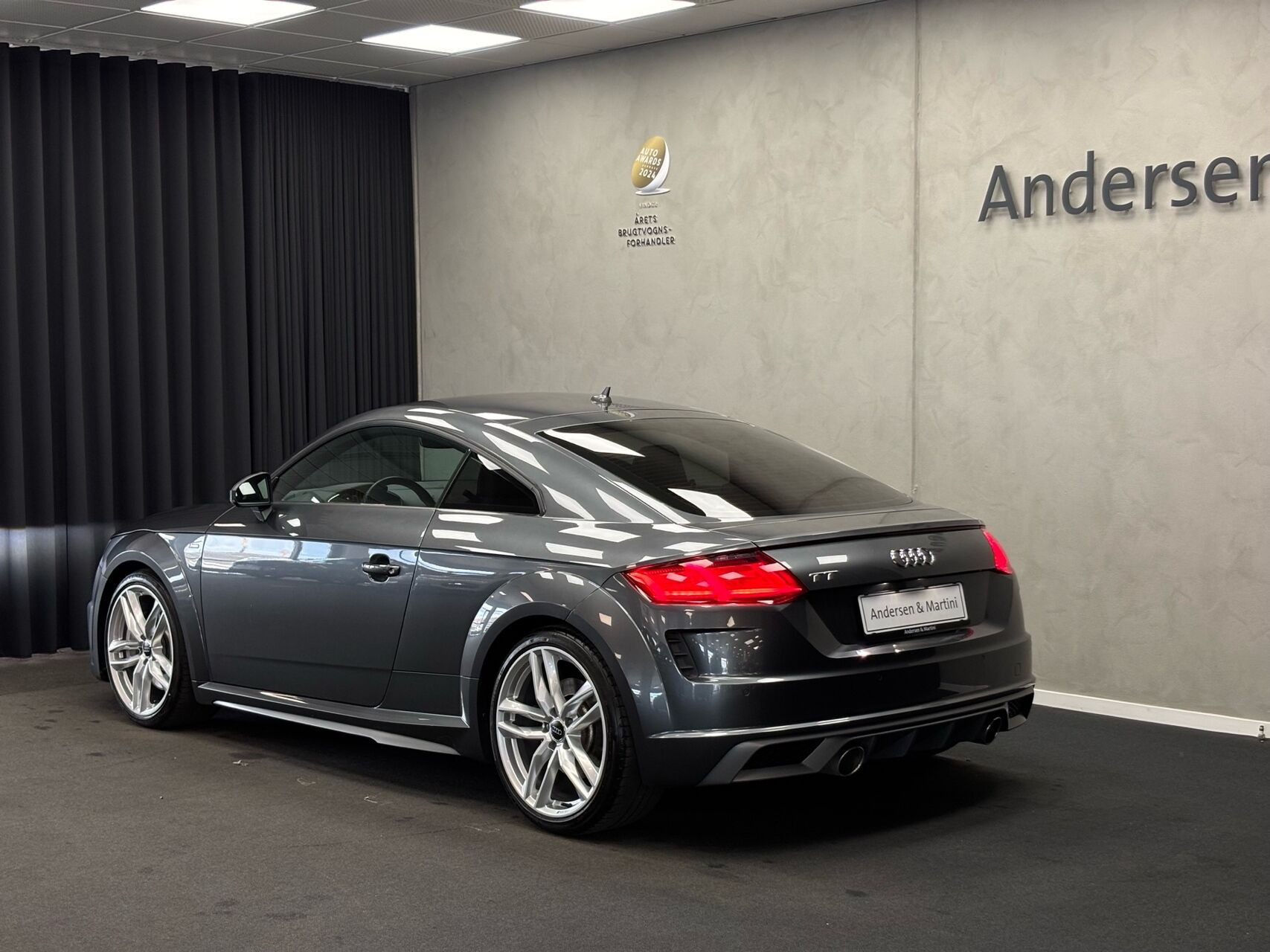 Grå Audi TT fra 2021
