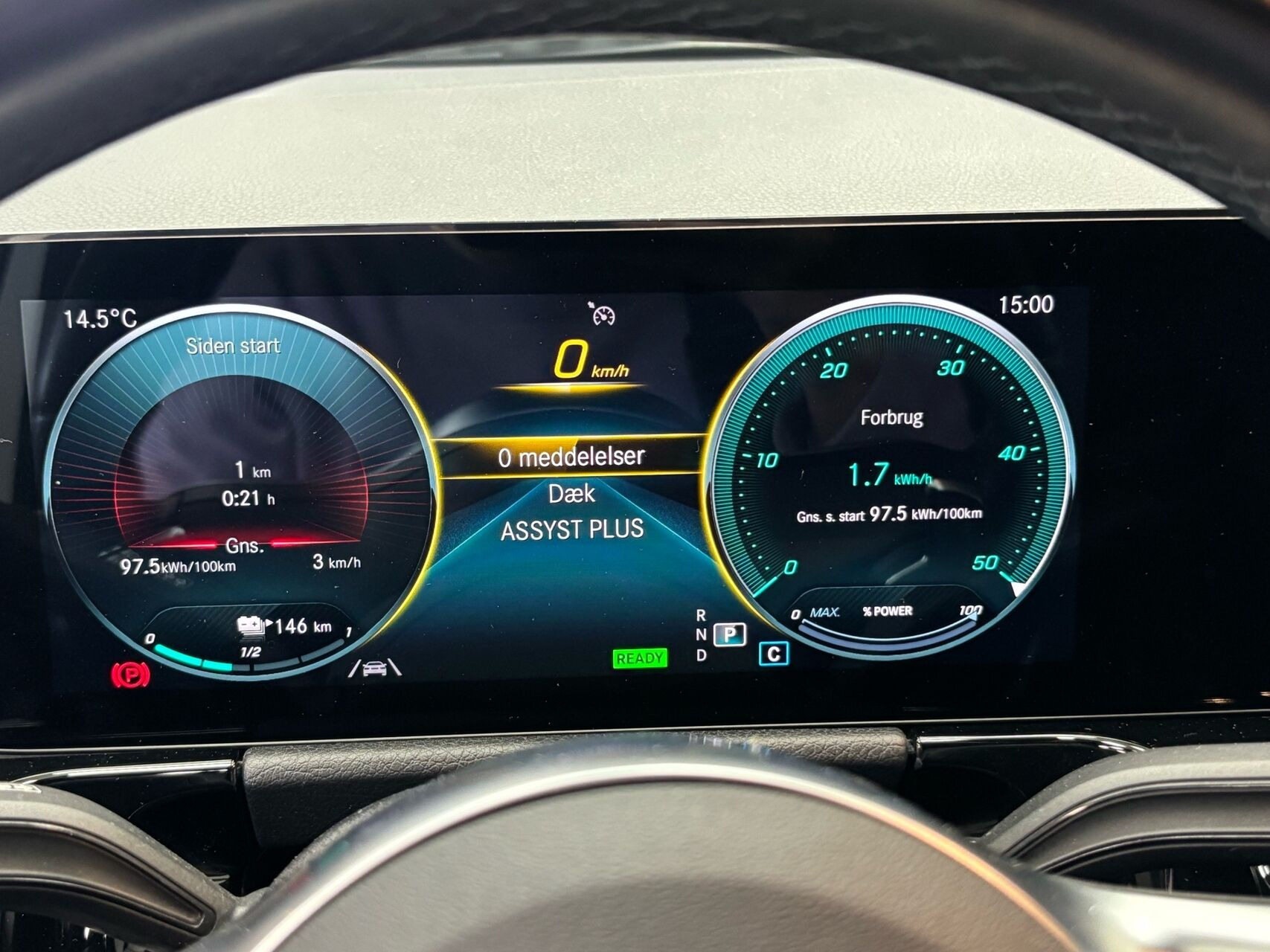 Hvid Mercedes EQA 250 fra 2021
