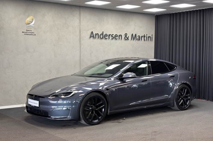 Grå Tesla Model S fra 2023