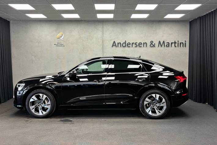 Sort Audi e-tron fra 2022