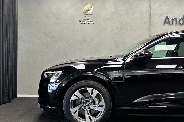 Sort Audi e-tron fra 2022