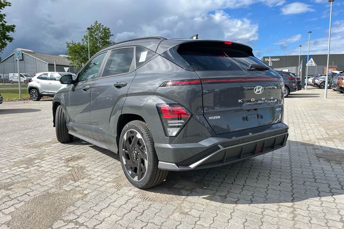 Grå Hyundai Kona fra 2026