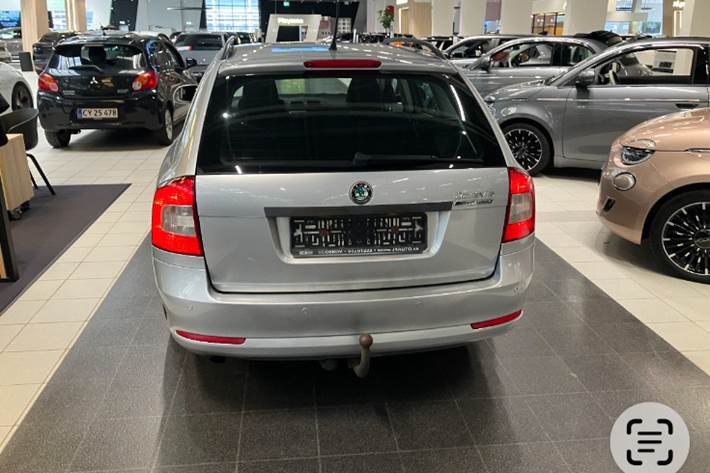 Sølv Skoda Octavia fra 2011