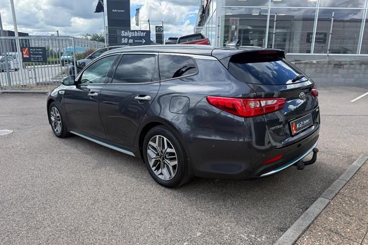 Grå Kia Optima fra 2019