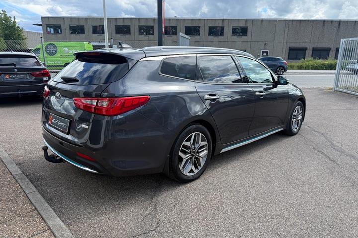 Grå Kia Optima fra 2019