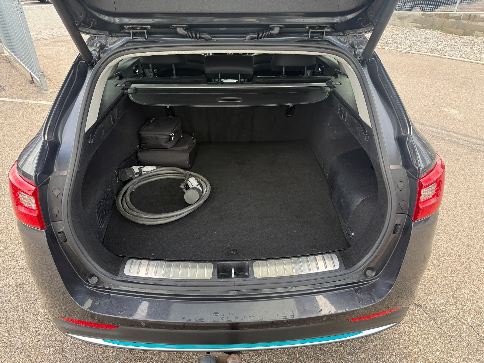Grå Kia Optima fra 2019
