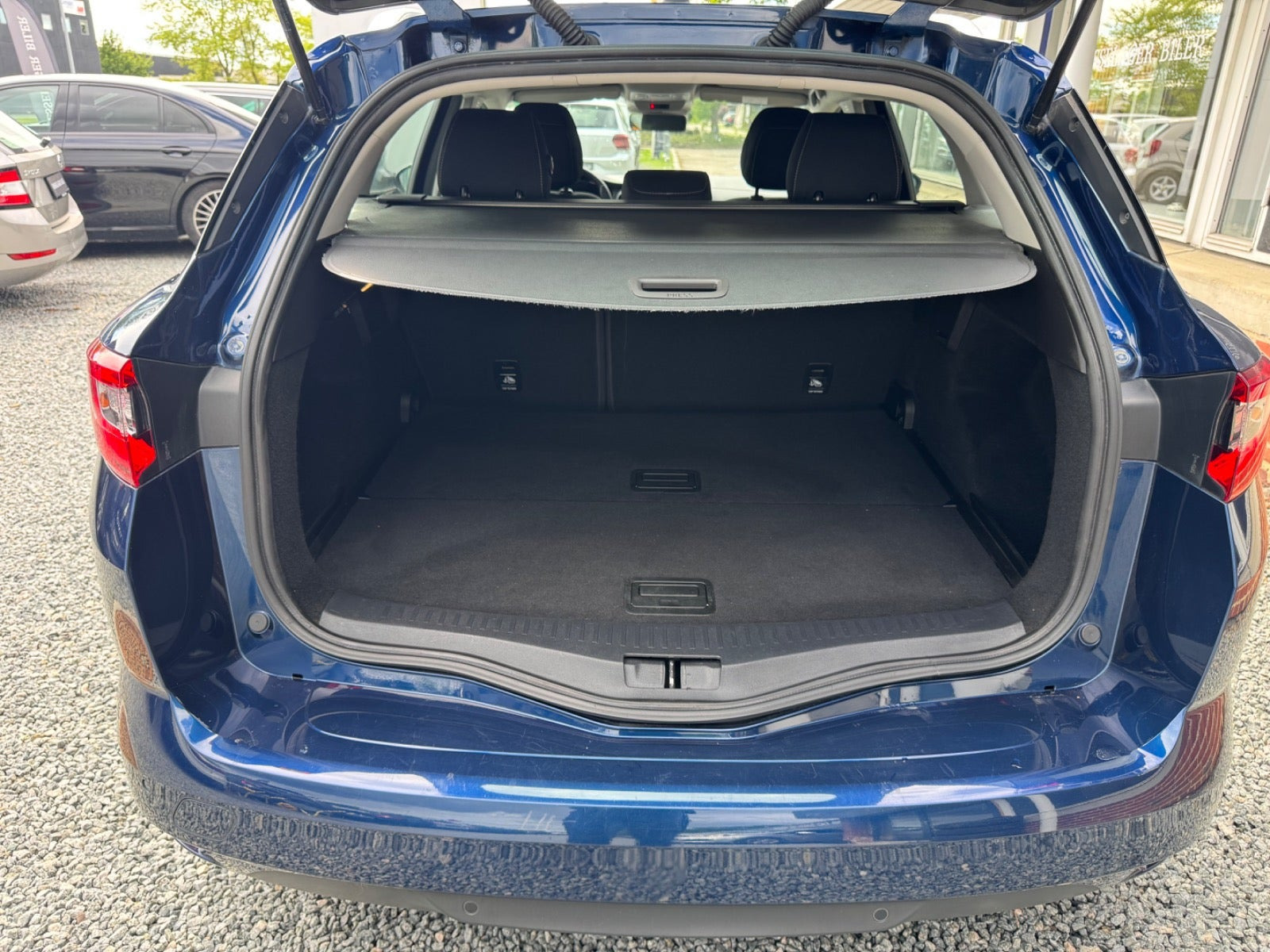 Blå Renault Megane IV fra 2019