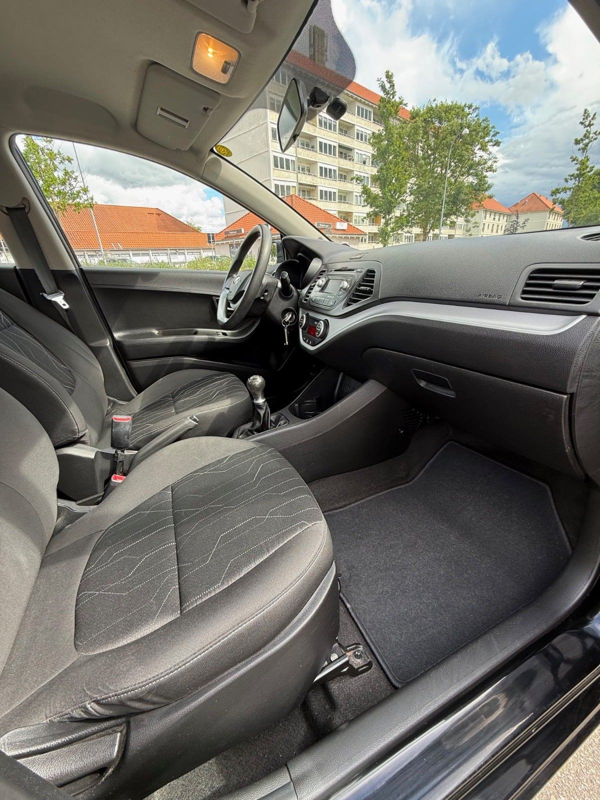 Sort Kia Picanto fra 2014