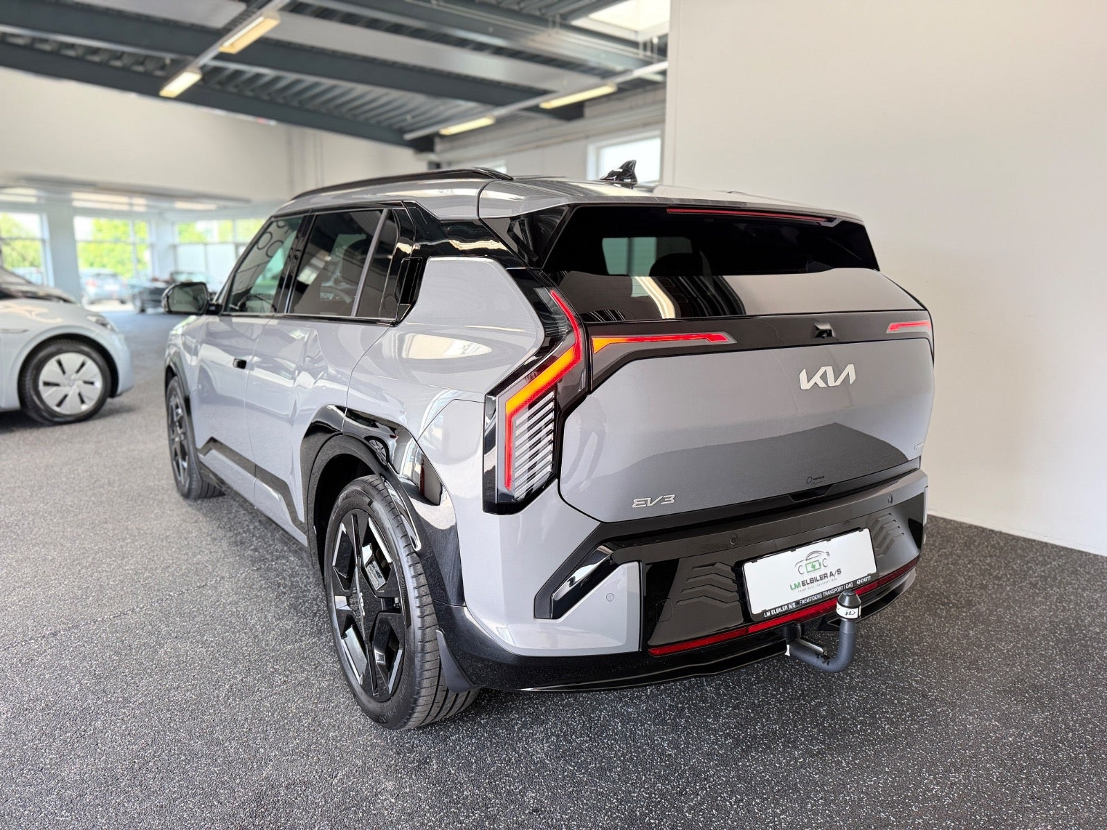 Grå Kia EV3 fra 2025