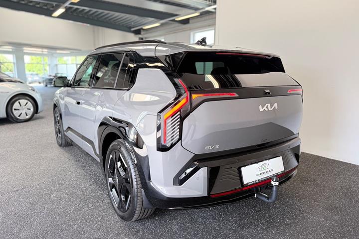 Grå Kia EV3 fra 2025