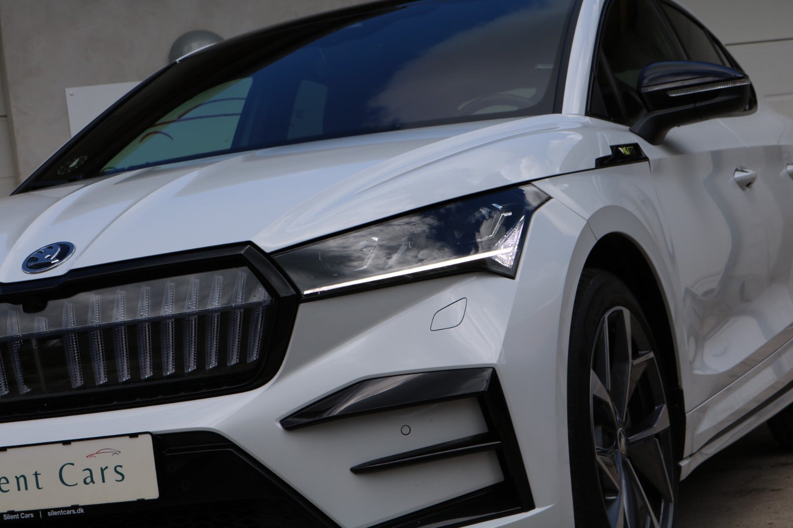 Grøn Skoda Enyaq fra 2023