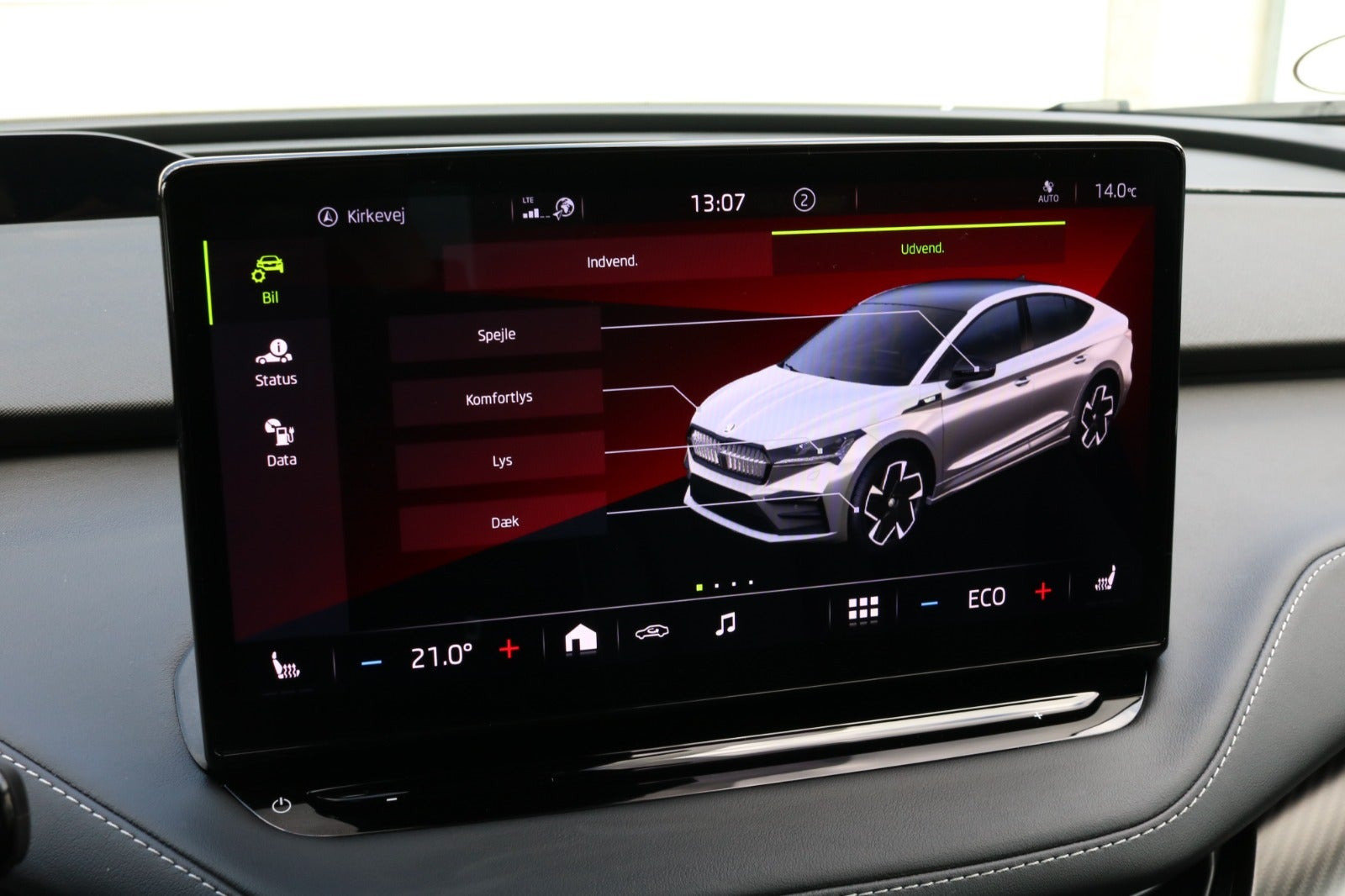 Grøn Skoda Enyaq fra 2023