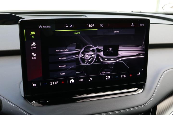 Grøn Skoda Enyaq fra 2023