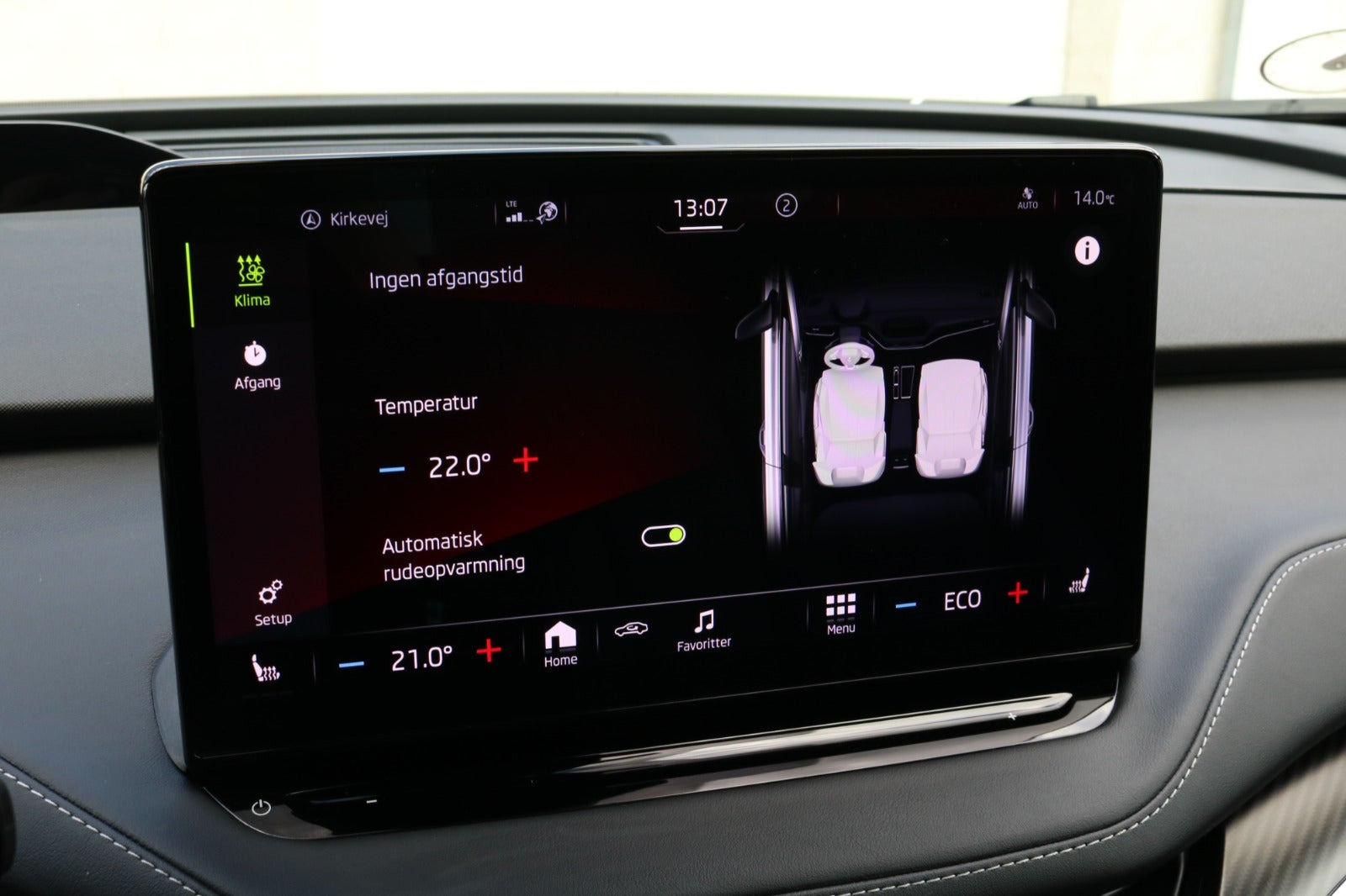 Grøn Skoda Enyaq fra 2023