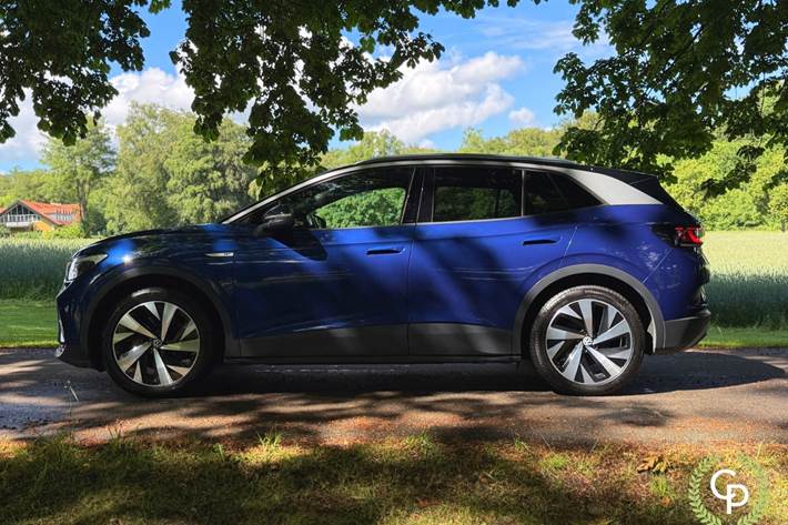 Blå VW ID.4 fra 2021