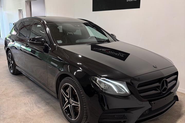 Sort Mercedes E300 de fra 2019