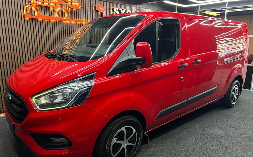 Ford Transit Custom 300 L2 2,0 TDCi 130 Trend