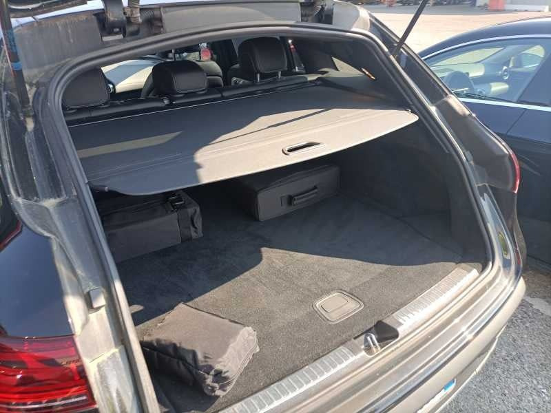 Sort Mercedes EQC400 fra 2021