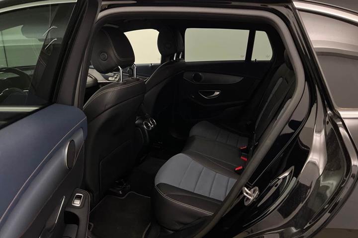 Sort Mercedes EQC400 fra 2022