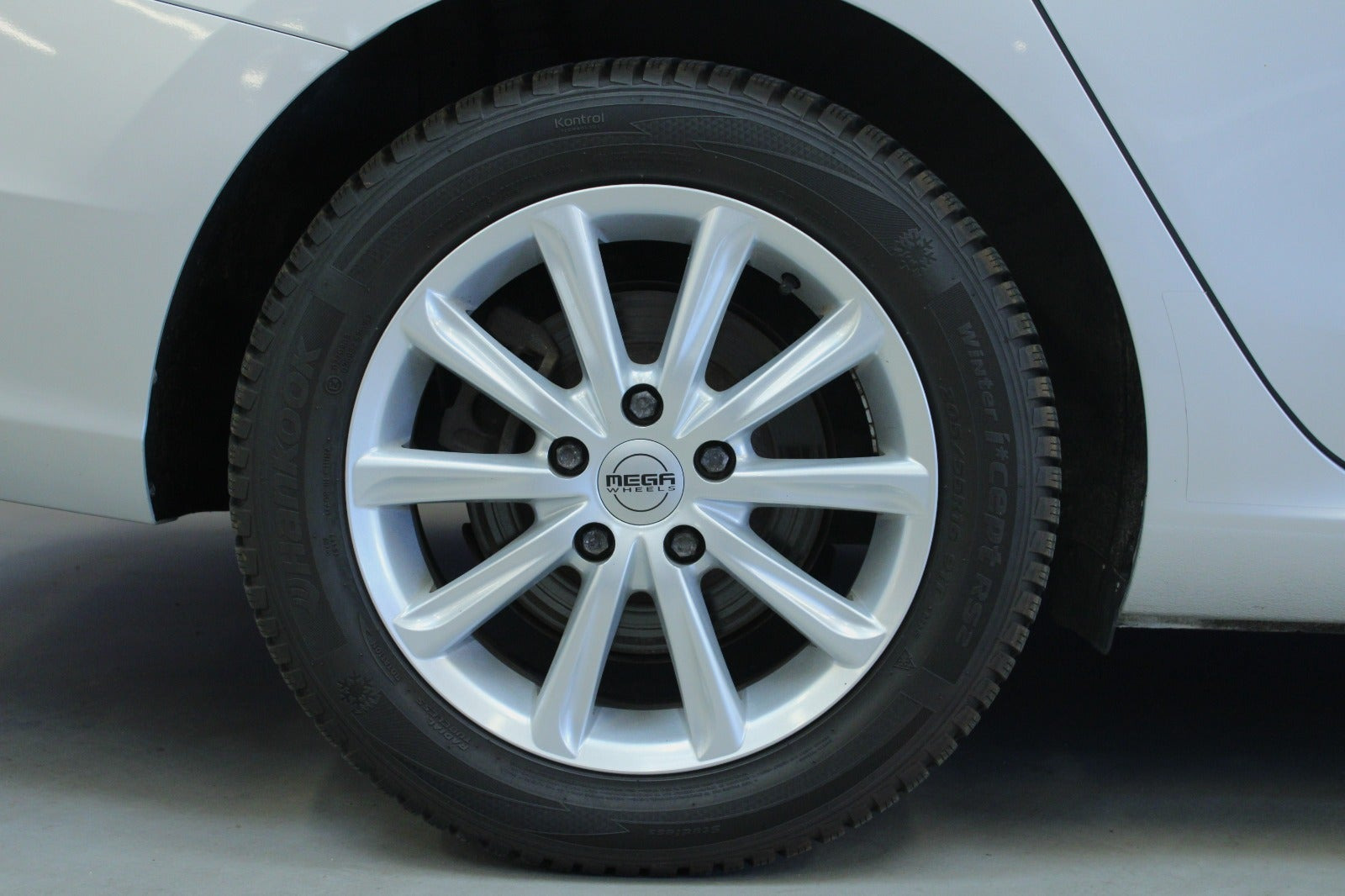 Sølv Hyundai i30 fra 2021