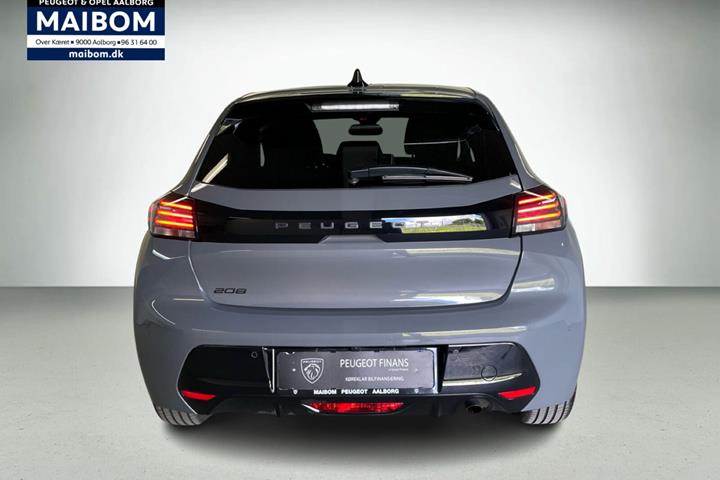 Grå Peugeot 208 fra 2024
