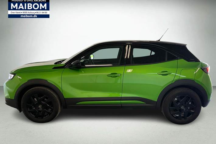 Grøn Opel Mokka-e fra 2023