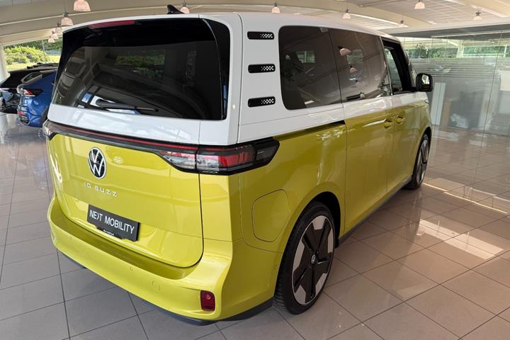 Gul VW ID.Buzz fra 2024