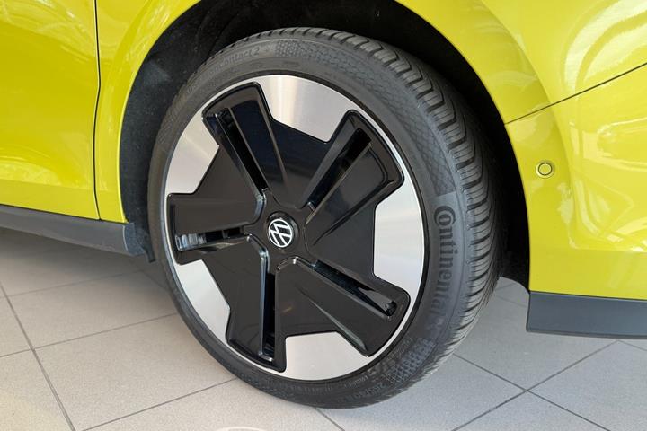 Gul VW ID.Buzz fra 2024