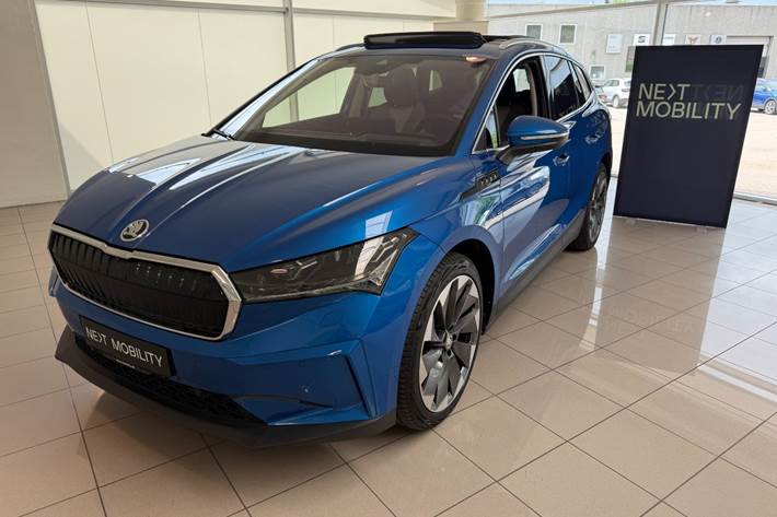 Blå Skoda Enyaq fra 2021