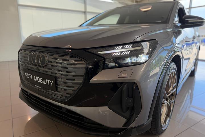 Grå Audi Q4 e-tron fra 2022