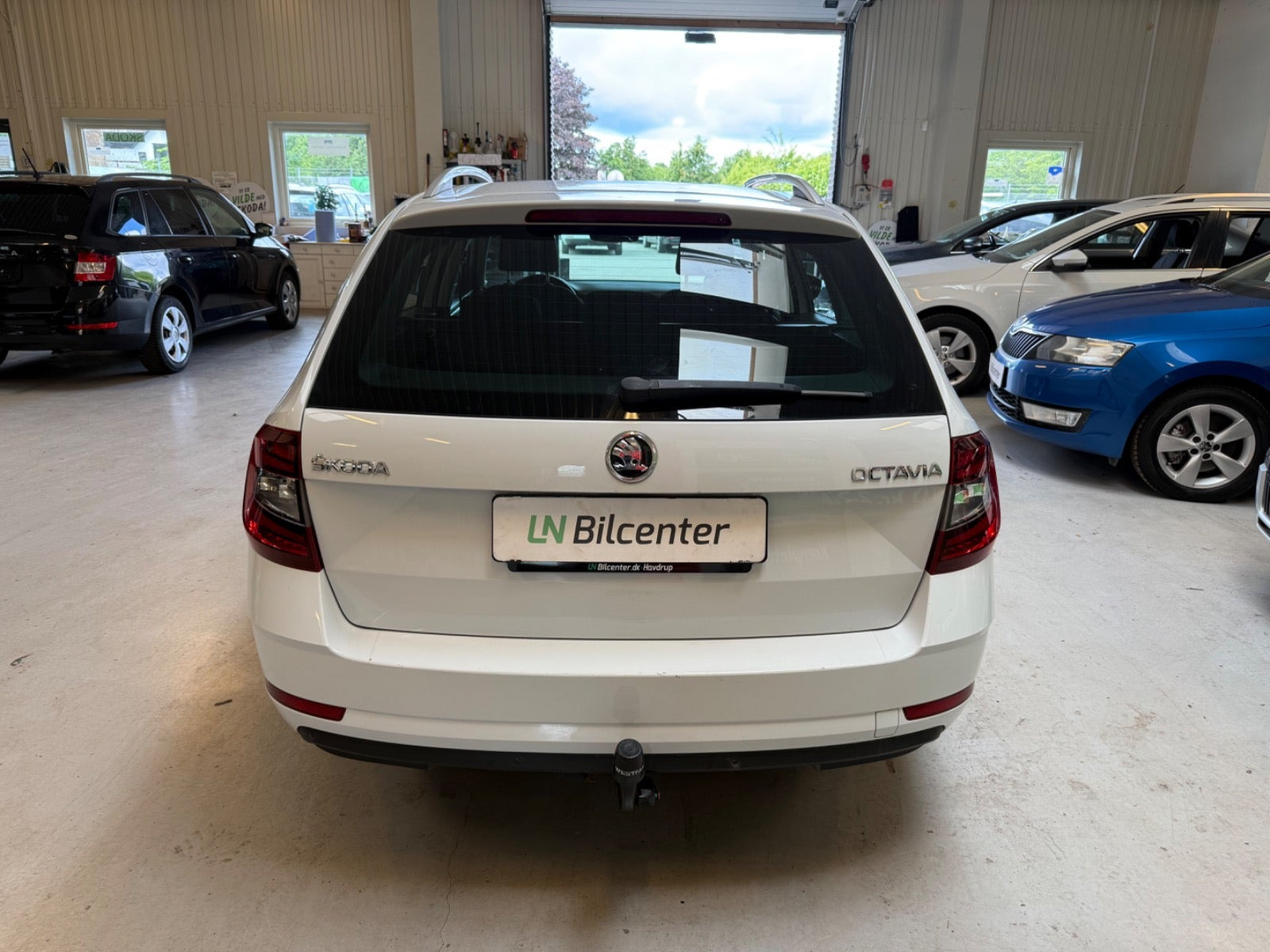 Hvid Skoda Octavia fra 2018