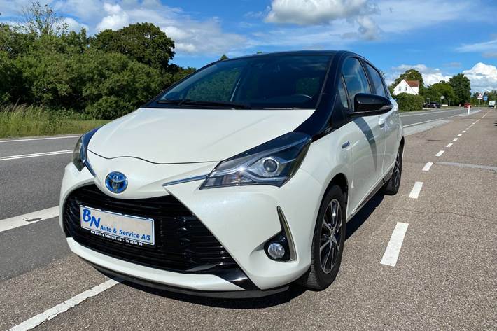 Hvid Toyota Yaris fra 2020