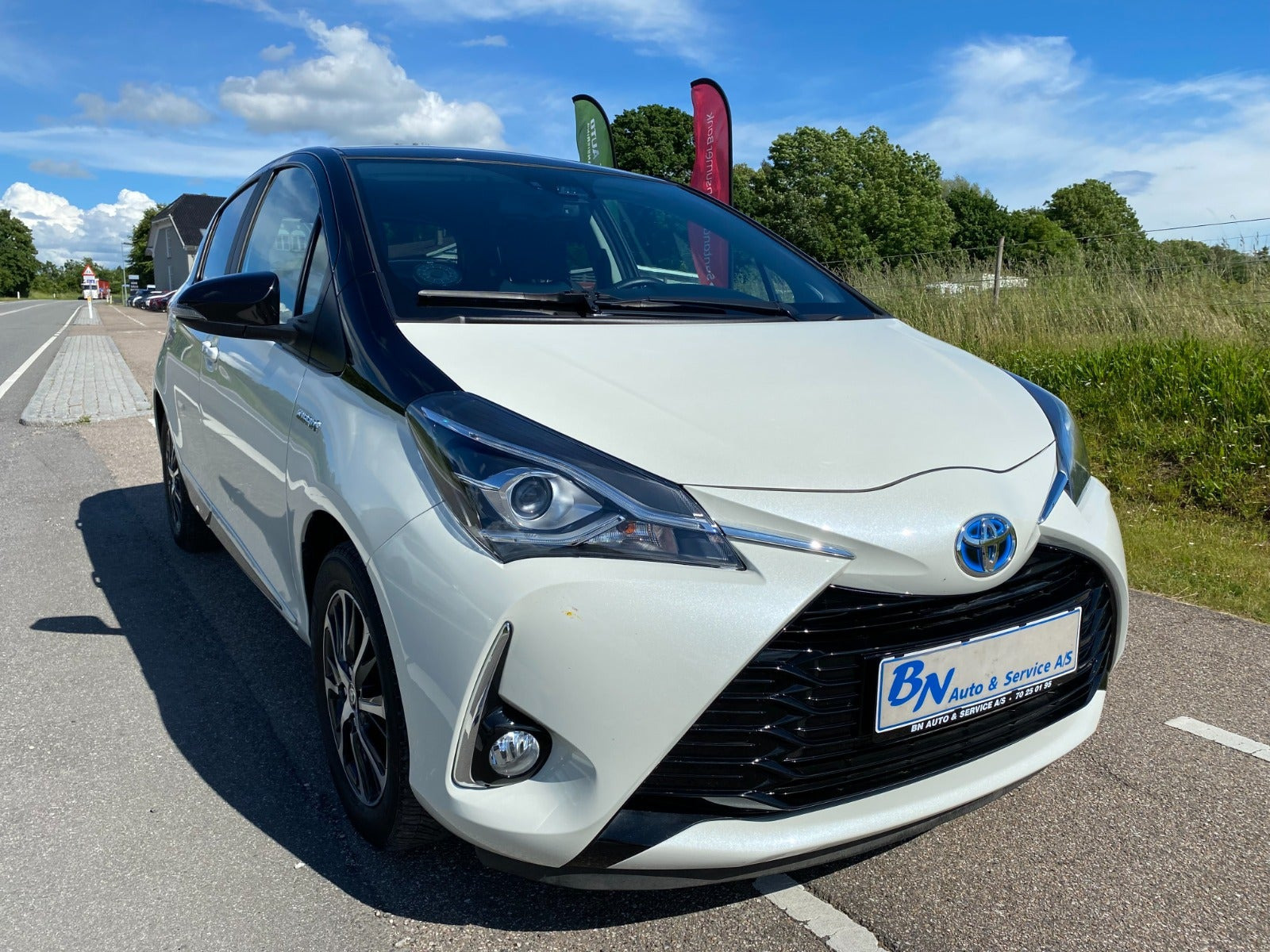 Hvid Toyota Yaris fra 2020