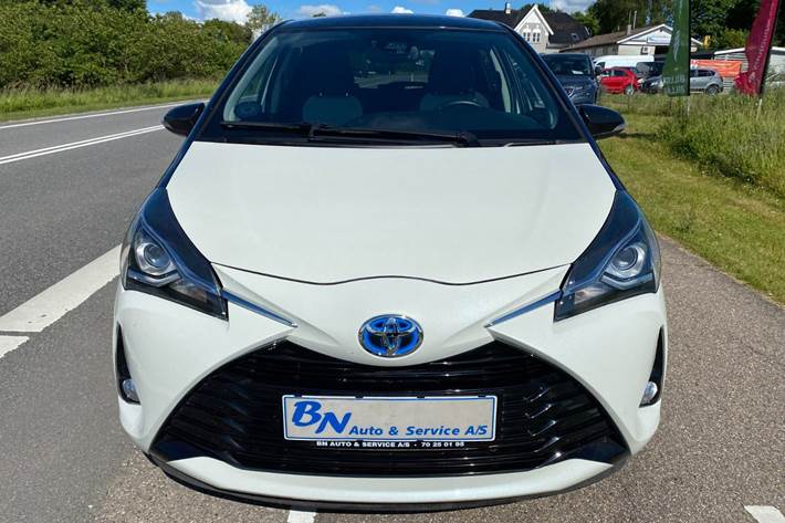 Hvid Toyota Yaris fra 2020