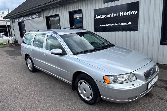 Sølv Volvo V70 fra 2007