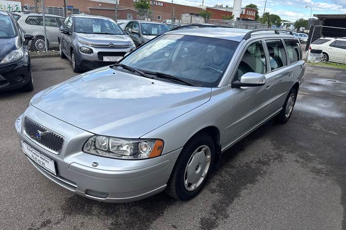 Sølv Volvo V70 fra 2007