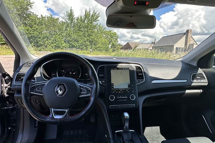 Grå Renault Mégane fra 2018