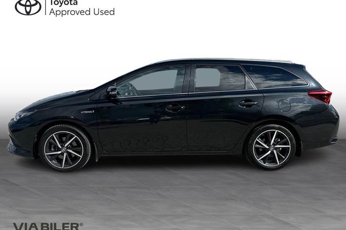 Sort Toyota Auris fra 2018