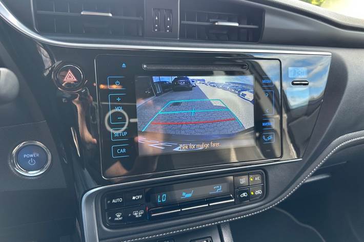 Sort Toyota Auris fra 2018
