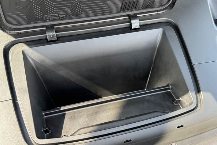 Sort Volvo EX30 fra 2025