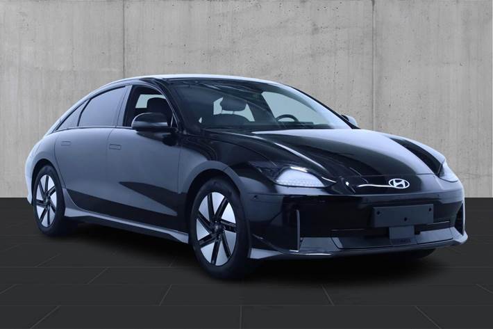 Sort Hyundai Ioniq 6 fra 2024