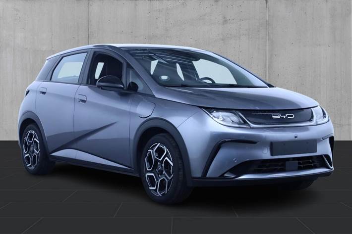 Grå BYD Dolphin fra 2024