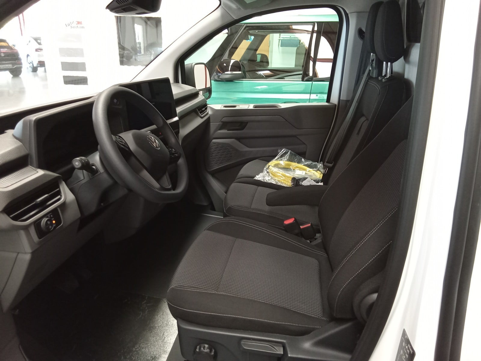 Hvid VW e-Transporter fra 2025