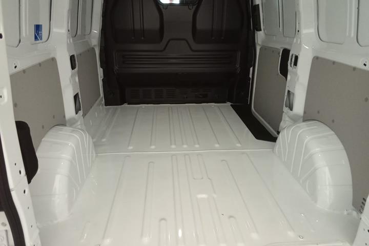 Hvid VW e-Transporter fra 2025