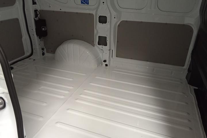 Hvid VW e-Transporter fra 2025
