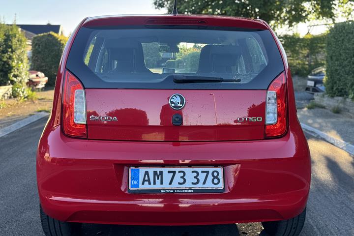 Rød Skoda Citigo fra 2014