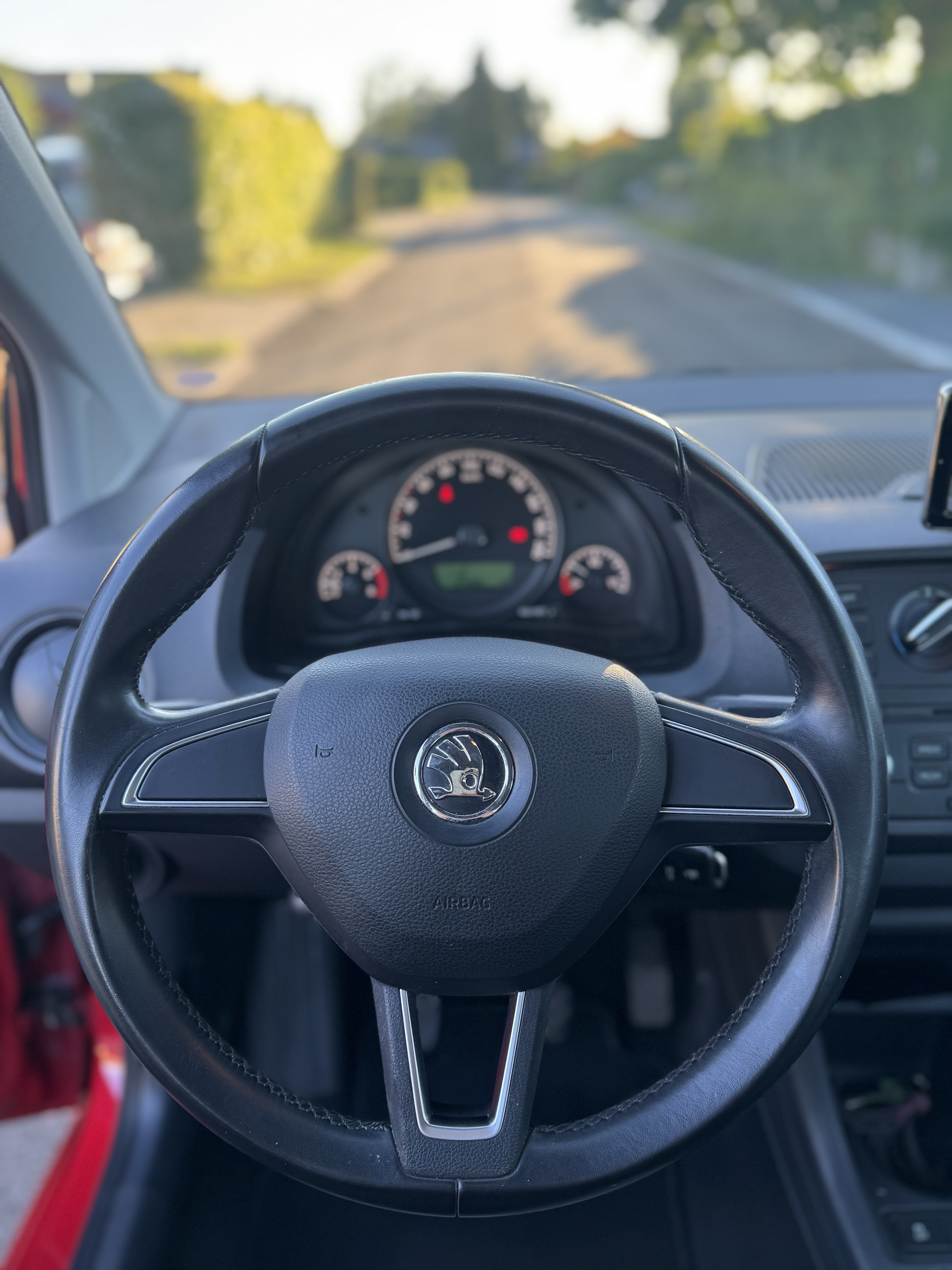 Rød Skoda Citigo fra 2014